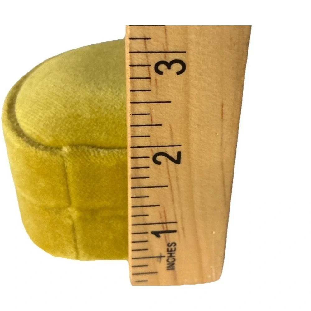 Gucci Jewelry Box Chartreuse Yellow Velvet Small Gift Box Ring 3.5x3
